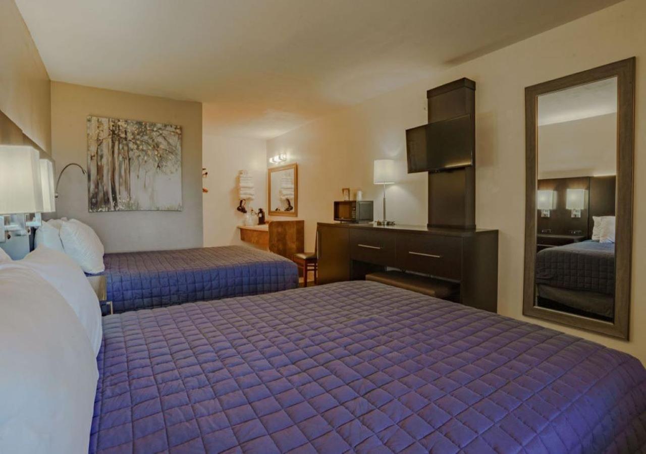 Motel Shady Acre And 2*