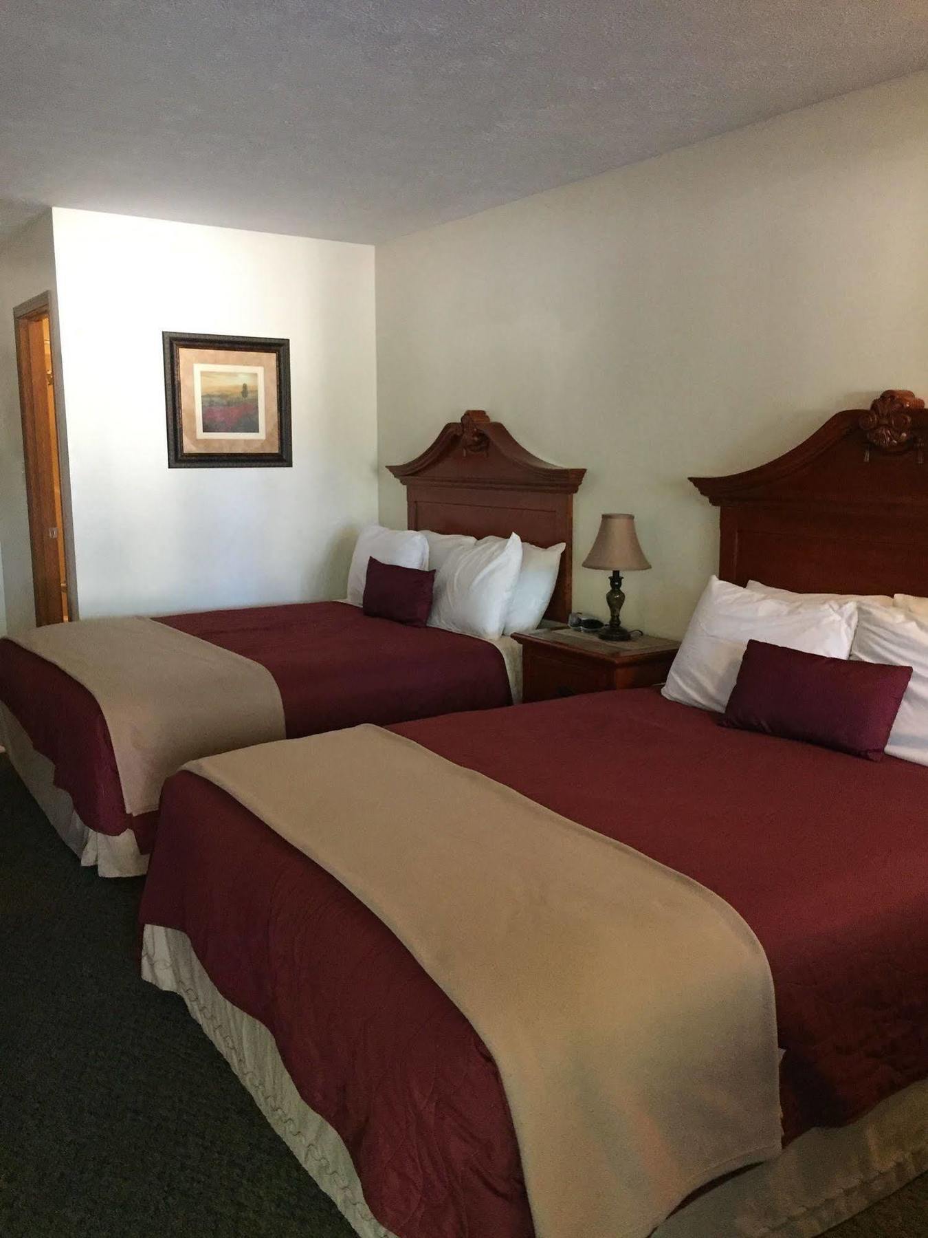Shady Acre And Motel Branson West